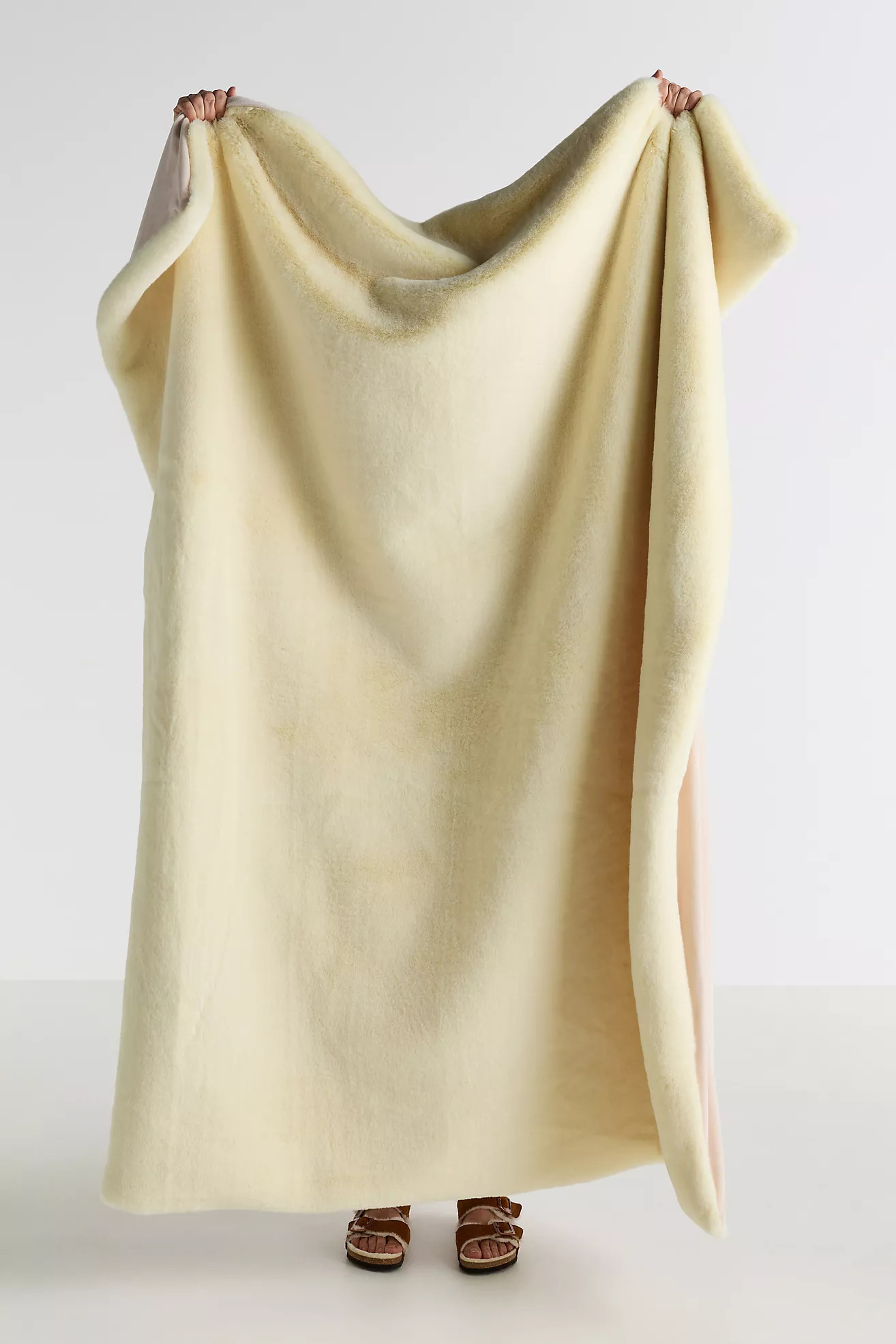 The Sophie Faux Fur Throw Blanket | Anthropologie (US)