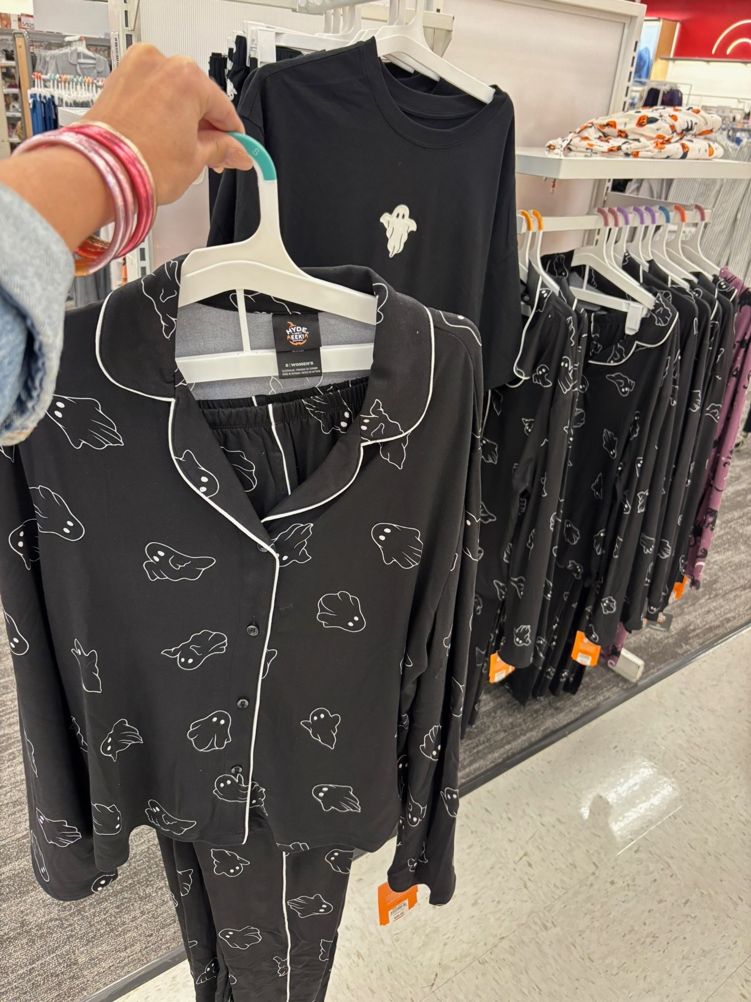 Spooky season pajamas!👻🖤 These ghost PJs are too cute!!

#LTKootd #LTKSeasonal #LTKSaleAlert