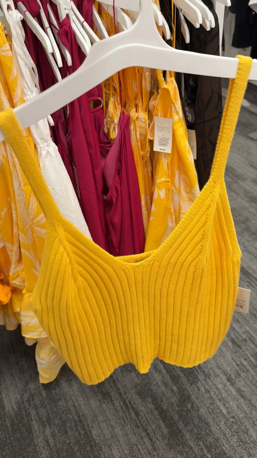 Such a cute top for summer! 💛

#LTKgrwm #LTKootd #LTKMidsize