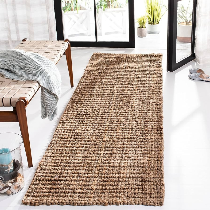 SAFAVIEH Natural Fiber Collection Runner Rug - 2'6" x 6', Natural, Handmade Chunky Textured Jute ... | Amazon (US)