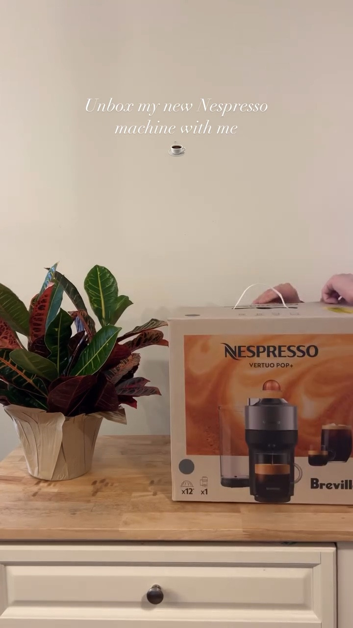 Out with the old & in with the new!! ✨ Unbox my new @nespressousa Vertuo Pop+ Deluxe machine with me & make an iced caramel latte! ☕️🤎 I had my previous machine for over 5 years and I loved it so much but it was on its way out, so I decided to grab a new one while they’re on sale for an early @amazon prime day deal! I got this one for $99 and I’m sharing it in my stories ☕️🤎 my old machine did 4 cup sizes and this one does 6, so I’m excited to have more options. This machine also takes up less counter space so that’s always a win for me with a smaller kitchen! 

Let me know if you want more coffee/food/drink content 🤎

Iced caramel latte :
•Double shot of espresso - my favorite is the bianco doppio pod since it’s made for milk! 
•Milk of choice - I like the @fairlife skim milk 
•Pour over ice 
•Add syrup - I used the @monin_usa caramel (add as much as you want depending how sweet you want your drink)

#coffee #coffeerecipes #coffeerecipe  #primedaydeals #primeday #drinkrecipe #nespressonooks #nespressorituals #nespresso #recipe #cooking