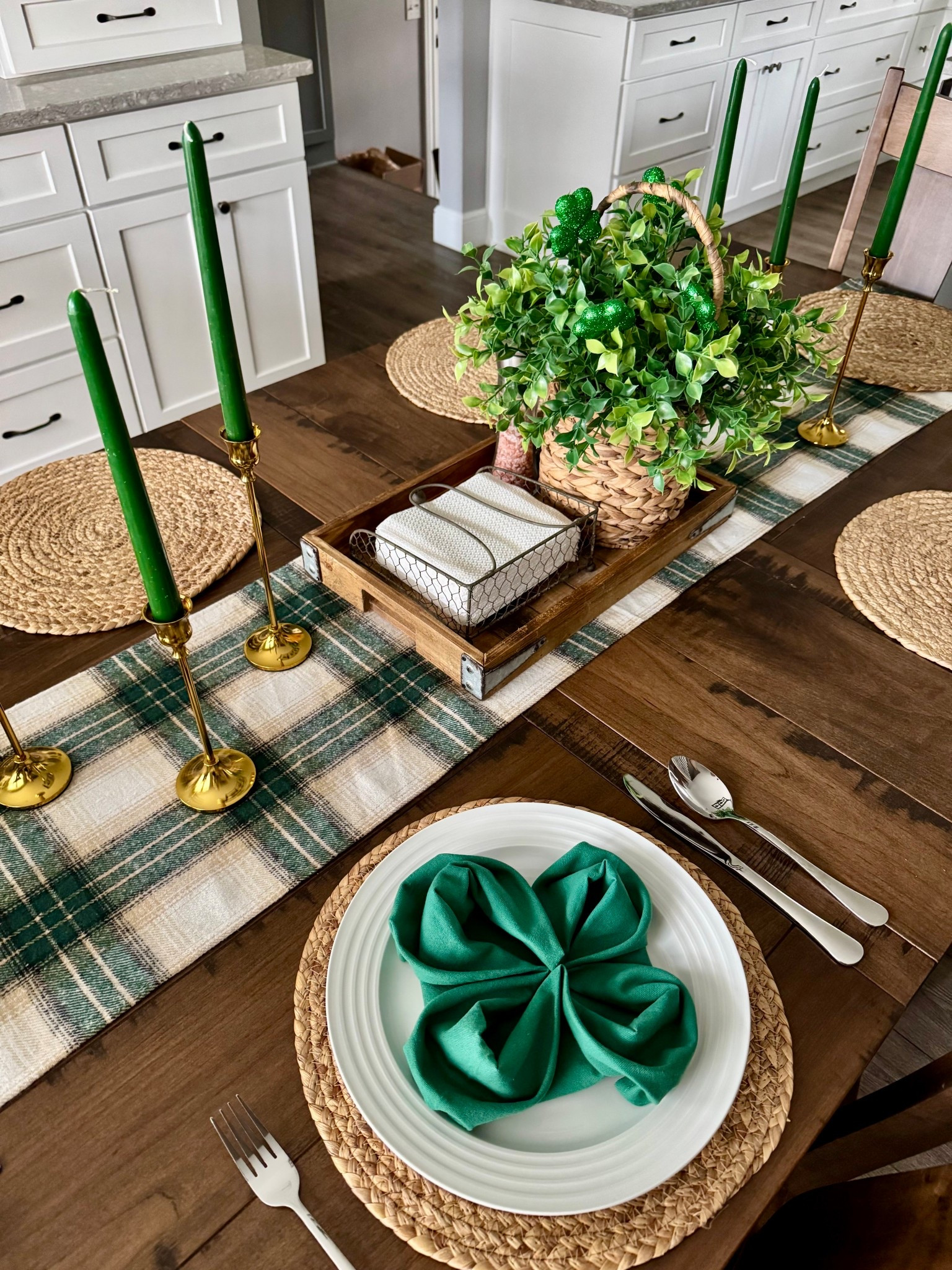 St Patrick’s Day table, St. Patrick’s Day table decor, St Patrick’s Day table scape, St Patrick’s Day table setting 

#LTKSeasonal #LTKfoodie #LTKHome
