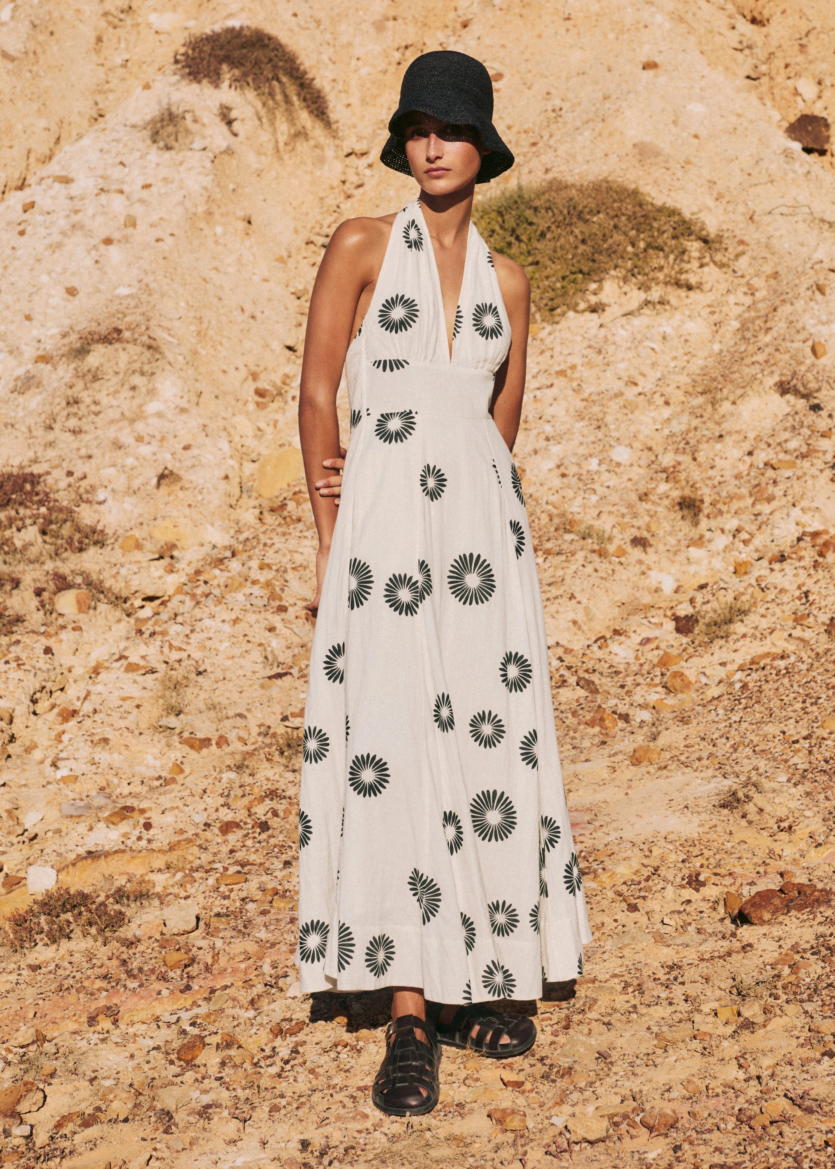 Women's Cream Cheesecloth Modern Daisy Print Maxi Dress | ME+EM | ME+EM US