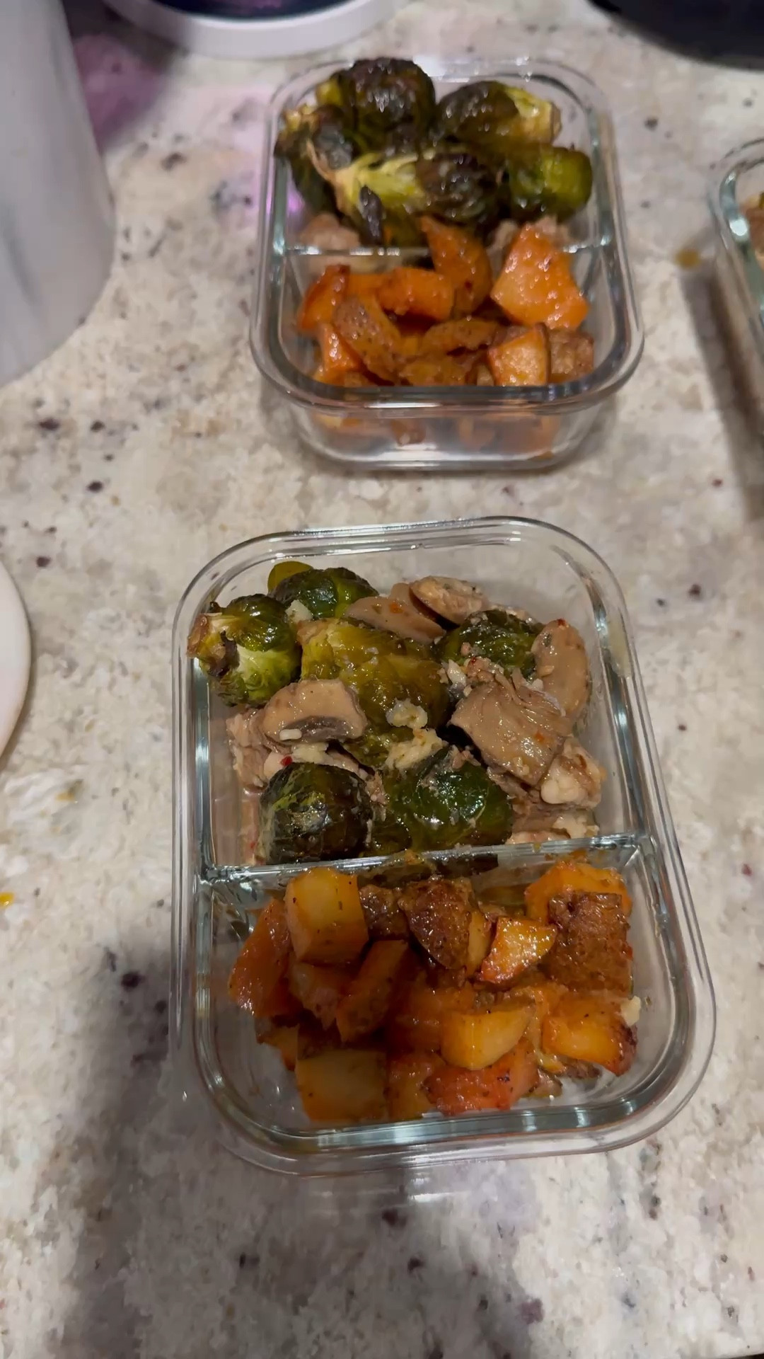 My favorite meal prep containers from Amazon.

Meal prep, meal prep containers, meal prep jars, Amazon, Amazon finds, left over containers, portion controll

#LTKmomlife #LTKHome #LTKdayinmylife