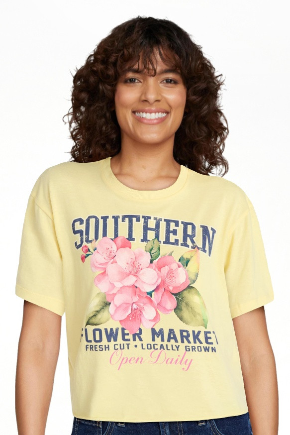 No Boundaries Boxy Cropped Graphic Tee, Women's XXS-XXL | Walmart (US)