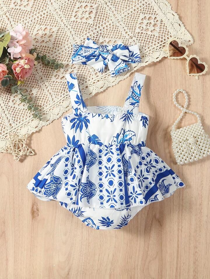 Color: Blue and White | SHEIN
