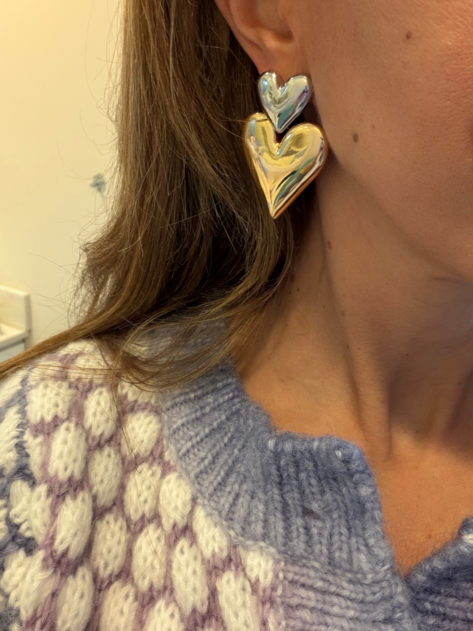 Adorable two toned heart earrings perfect for a Valentine’s Day under $15


#LTKValentine #LTKSeasonal