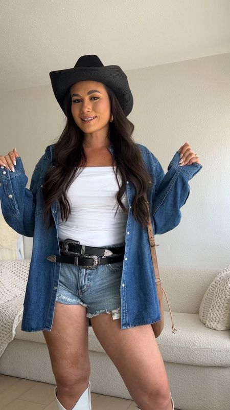 Jean shorts, festival outfit, stagecoach outfit, denim outfit, cowboy hat, neutral outfit 

#LTKFestival #LTKVideo #LTKSeasonal