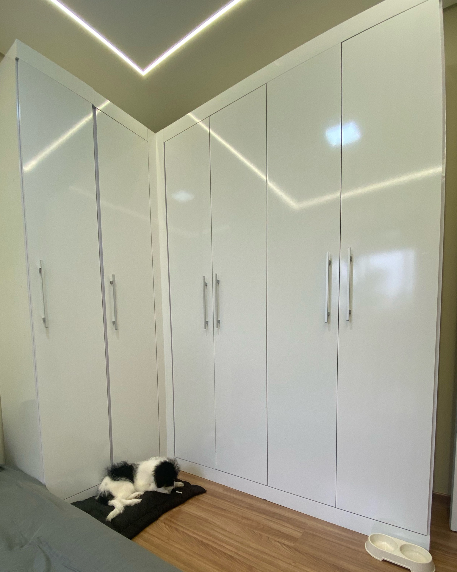 Nosso guarda roupa! Modulado, de canto e com 6 portas, é nosso xodó por um preço super acessível !

#LTKbrasil #LTKFind #LTKunder100