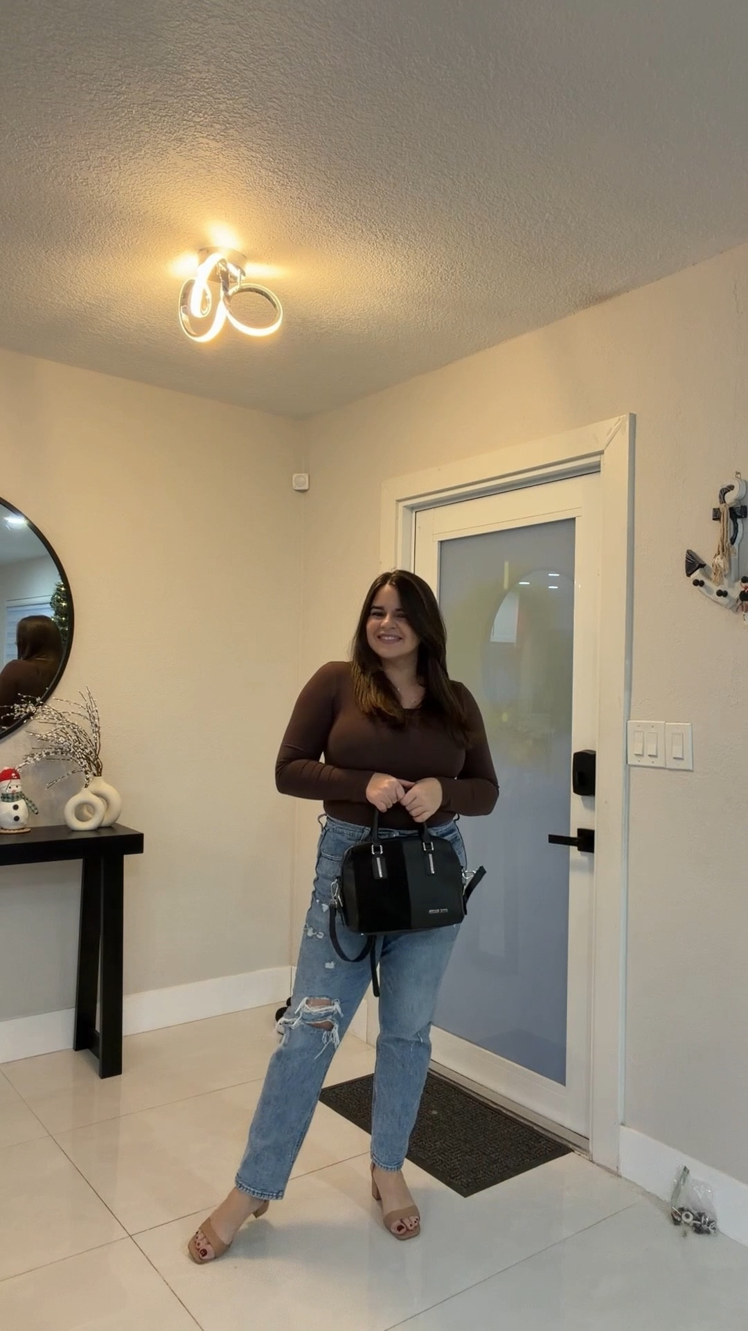 Casual date night outfit 🤎 

#LTKmomlife #LTKgrwm #LTKootd