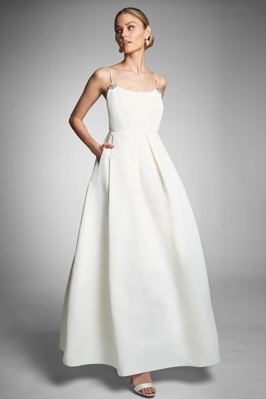 Gwen Gown - Ivory | Sachin and Babi