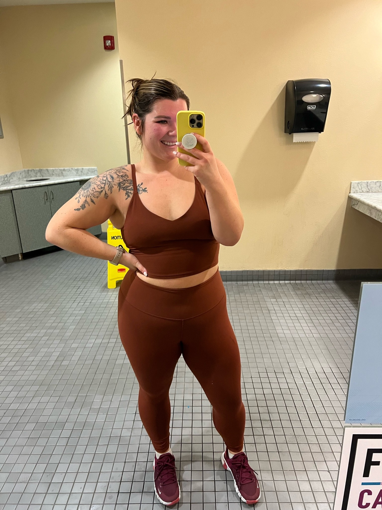 Midsize workout set of the day. We love a matching athletic wear set. This set is from Athleta and the color is perfect for fall. Wearing an XL (A-C) in the top and large petite in leggings  

#LTKfit #LTKunder100 #LTKcurves