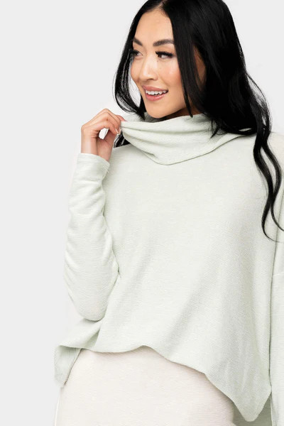 Essential Chic Mock Neck Tunic | Gibson