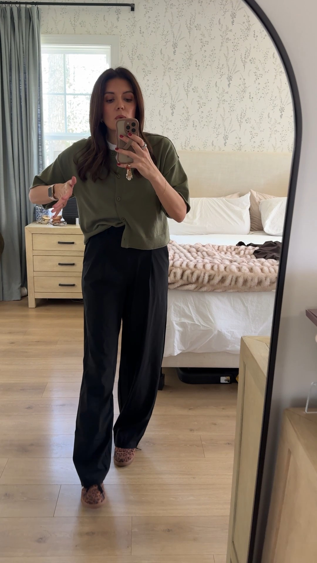 50% off bestseller athletic trouser pants!! I’m in a size small tall. I’m 5’7” 

#LTKSaleAlert #LTKCyberWeek #LTKOver40