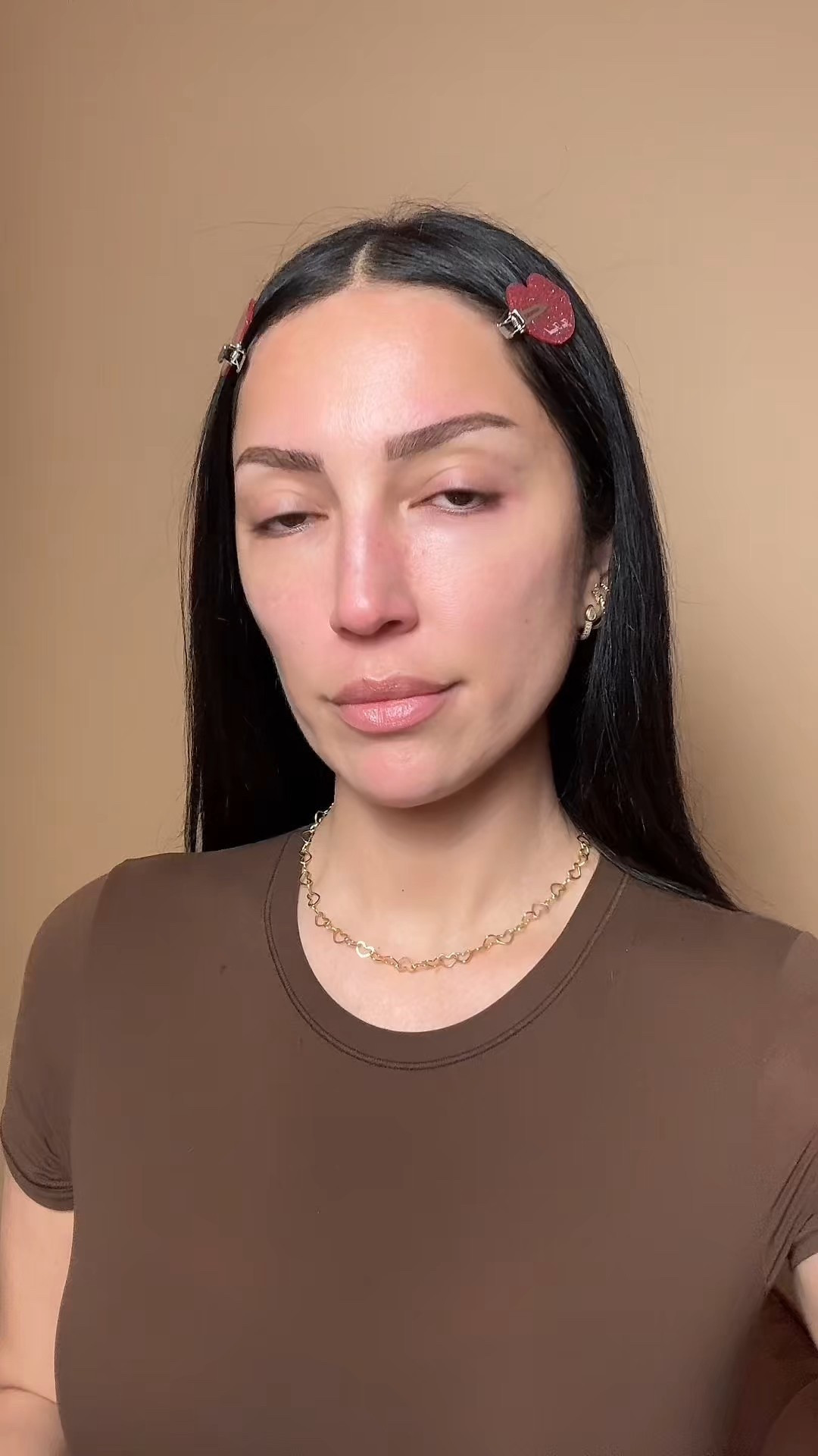 Your simple, no-stress skincare → makeup prep routine 💕
(aka: hydrate, smooth, seal, protect, prep lips)

My order of operations:

1️⃣ Charlotte Tilbury Magic Serum – lightweight hydration + glow
2️⃣ PÜR Cloud Cream – lock in moisture
3️⃣ PÜR Mellow Eyes Eye Patches – depuff + smooth under-eyes
4️⃣ Sunscreen (AM only) – I skipped since this is evening makeup
5️⃣ Charlotte Tilbury Magic Cream – rich moisturizer + beautiful makeup primer
6️⃣ Too Faced Kissing Jelly Lip Mask – soft, juicy lips before color

Easy way to remember:
✨ Serum → Cream → Eyes → SPF → Prime → Lips

Prepping your skin the right way = smoother foundation, better blend, and longer-lasting makeup. Save this for your next glam session 💄💫

#SkinPrep #SkincareBeforeMakeup #MakeupPrep #GlowySkinRoutine #CharlotteTilbury #PURBeauty #TooFaced #BeautyTips #MakeupTips

#LTKBeauty #LTKgrwm #LTKmorningroutine