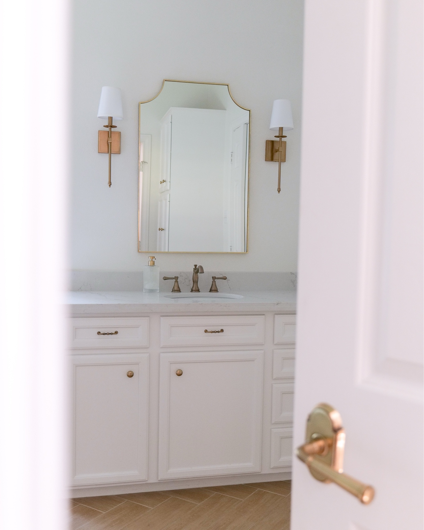 I finally put together an entire blog post to help guide you through various methods and ideas to achieve your dream stunning traditional neutral primary bathroom makeover and give you inspiration from ours. We have been through a few bathroom remodels and they are never easy but always so worth it! I hope this helps you to achieve the bathroom of your dreams!
Everything I could link is also on my @shop.ltk to better help you! 🤍🛁
#mainbathroom #bathroomremodel #bathroomdesign #neutralbathroom #whiteandgoldbathroom #bathroomupdate #bathroomupgrade #emtek #williamssonoma #aerinlighting #twopages #twopagescurtains

#LTKHome #LTKStyleTip