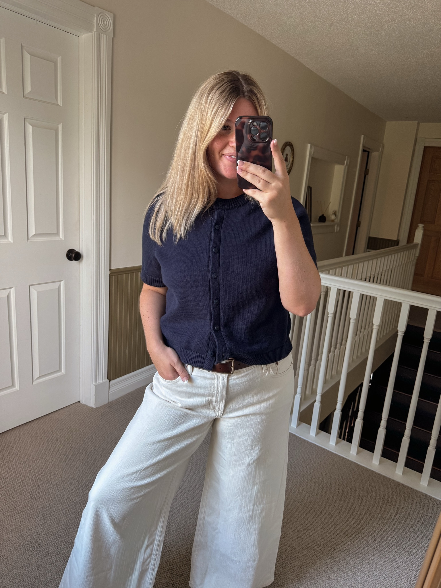 I wore Abercrombie all week and honestly… I’ll be rewearing every single one of these fits this fall🍂🤎 (4/7) 

Fall street style always consists of a good sweater and jeans.

 

#LTKMidsize #LTKFallSale #LTKSeasonal