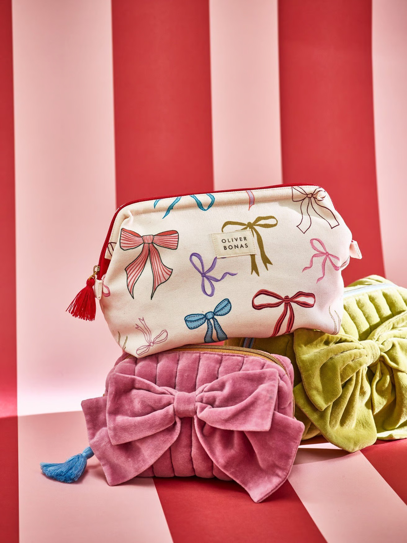 White Bow Print Makeup Bag | Oliver Bonas | Oliver Bonas (Global)