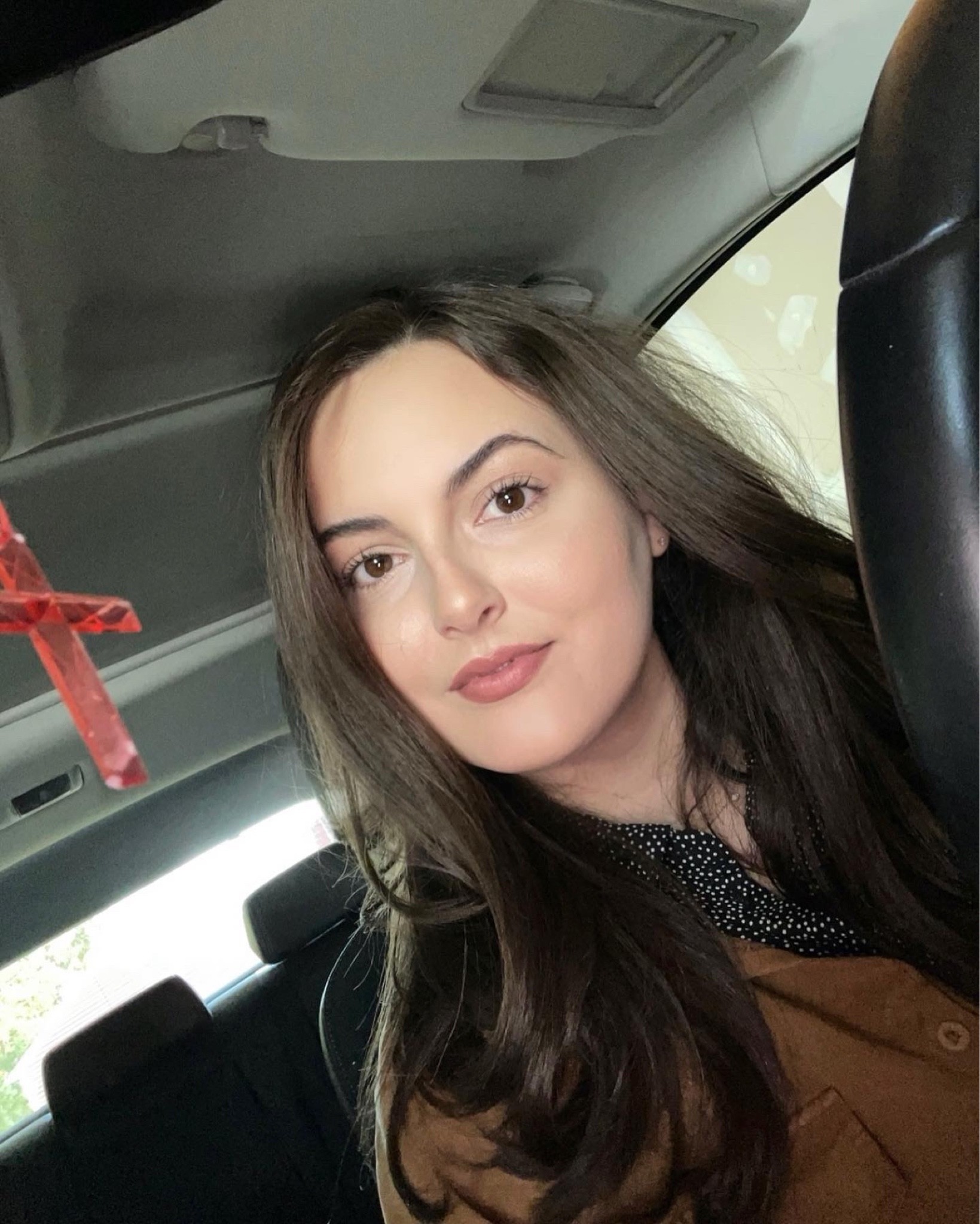 Linking all my makeup and skincare faves 😘 I always get questions about the lip color I wear so here ya gooo! 

#LTKunder100 #LTKunder50 #LTKbeauty