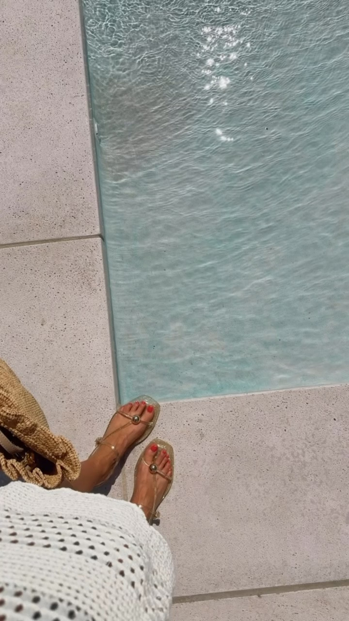 These sandals are perfect for vacation 😍 

Loverly Grey, Shopbop, jelly sandals

#LTKTravel #LTKootd