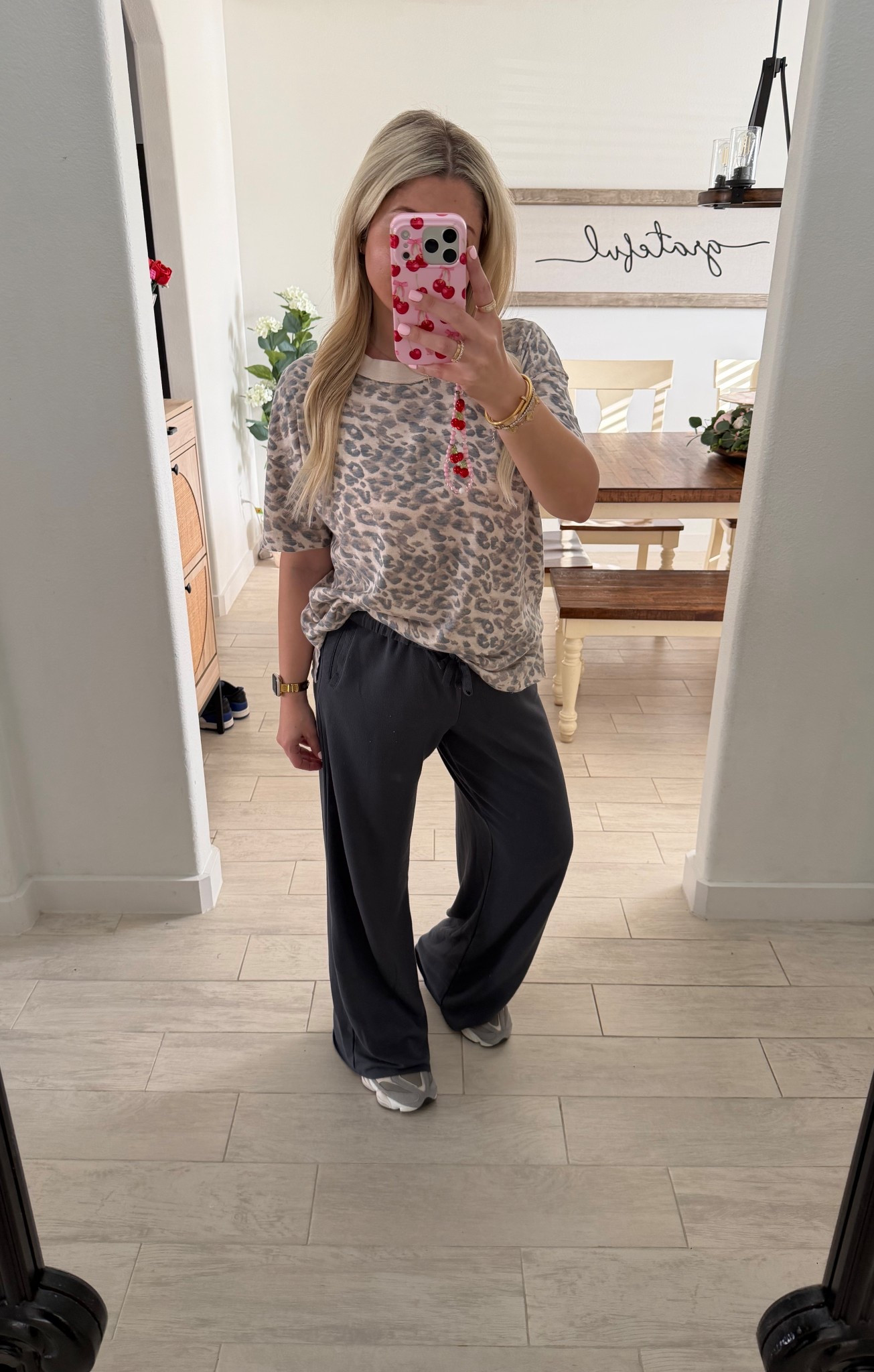 OOTD 
Size small
New balance tts