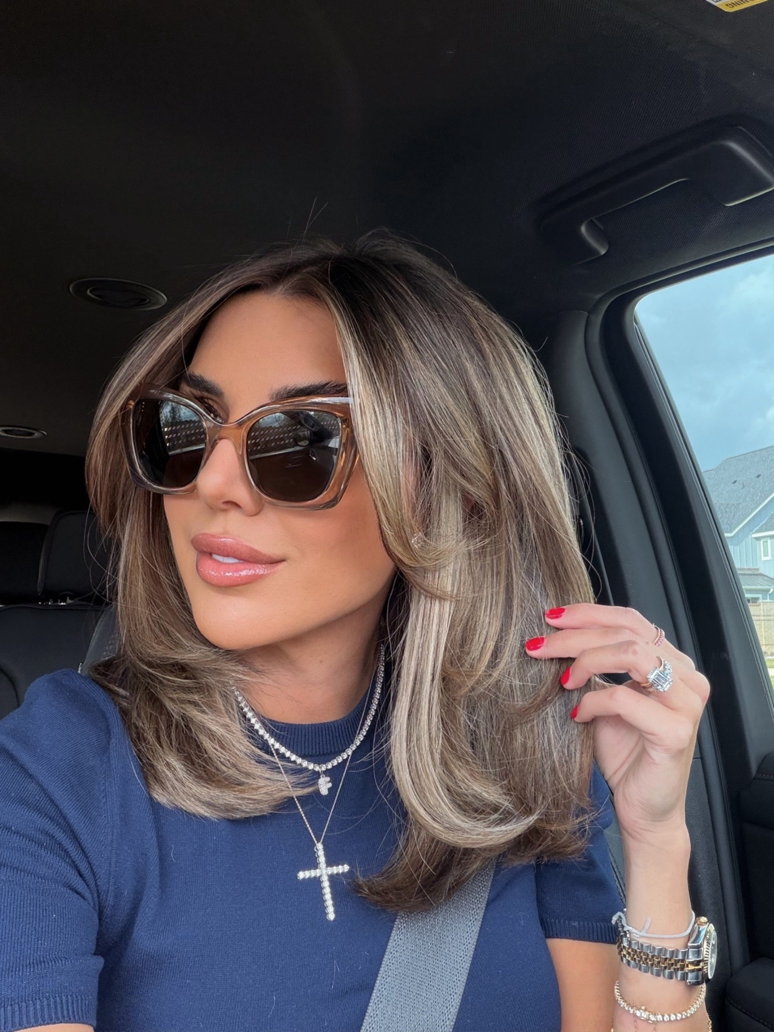 a little choppy chop to the hair!! feels so good to be extension free!! I want to get some clip ins tho ! If you have recs, pls send my way!

#LTKBeauty #LTKHoliday #LTKGiftGuide