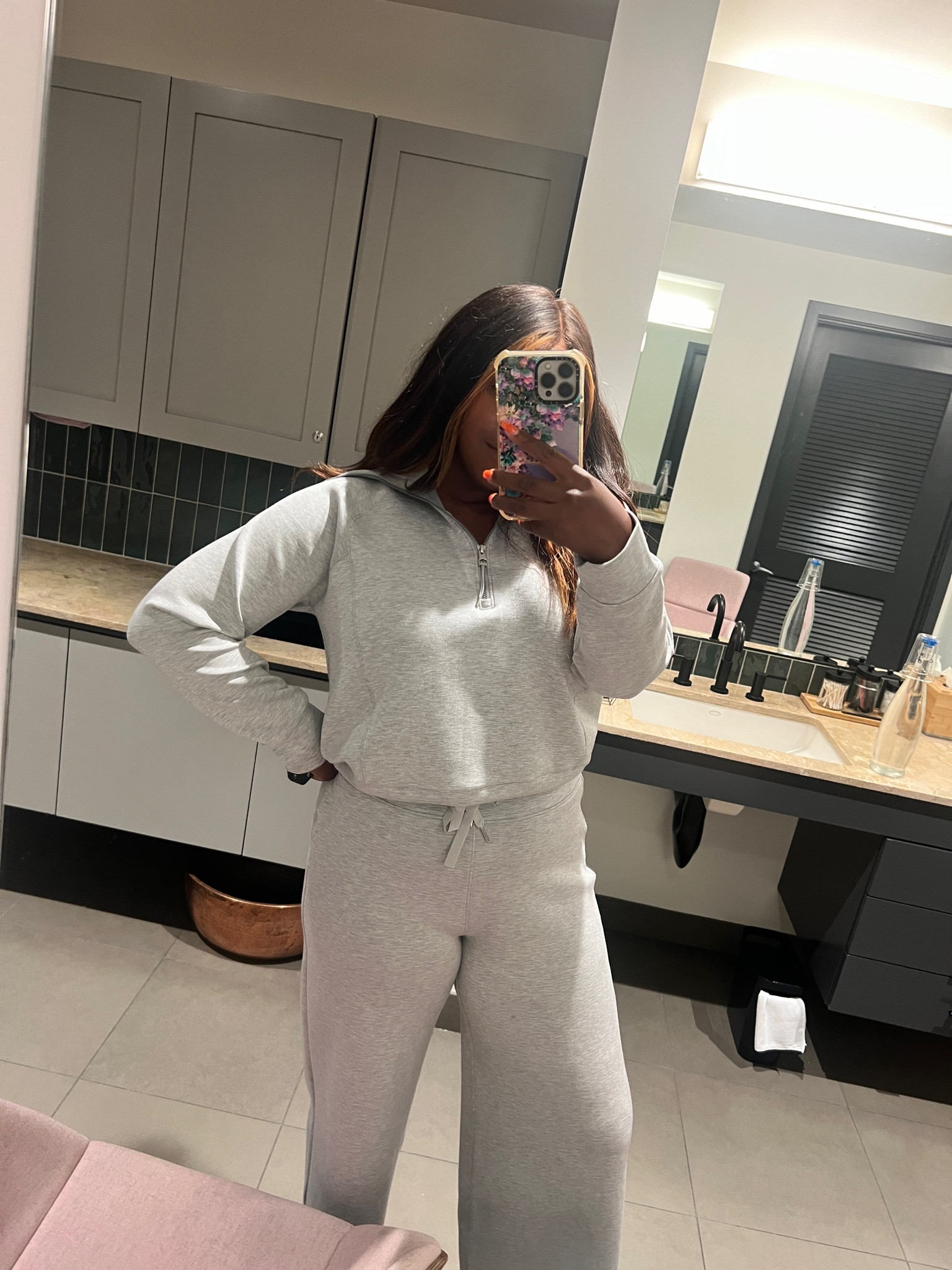 THE comfiest sweat set I’ve put on. Perfect for traveling  

#LTKMidsize #LTKStyleTip