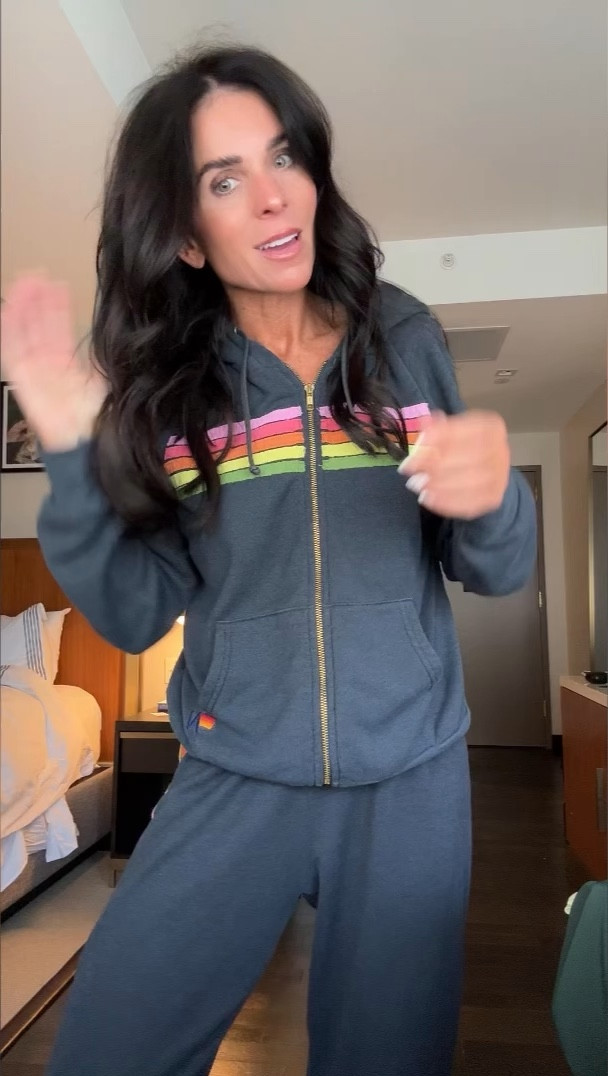 Small cocktail dress

#LTKParties #LTKCon #LTKStyleTip