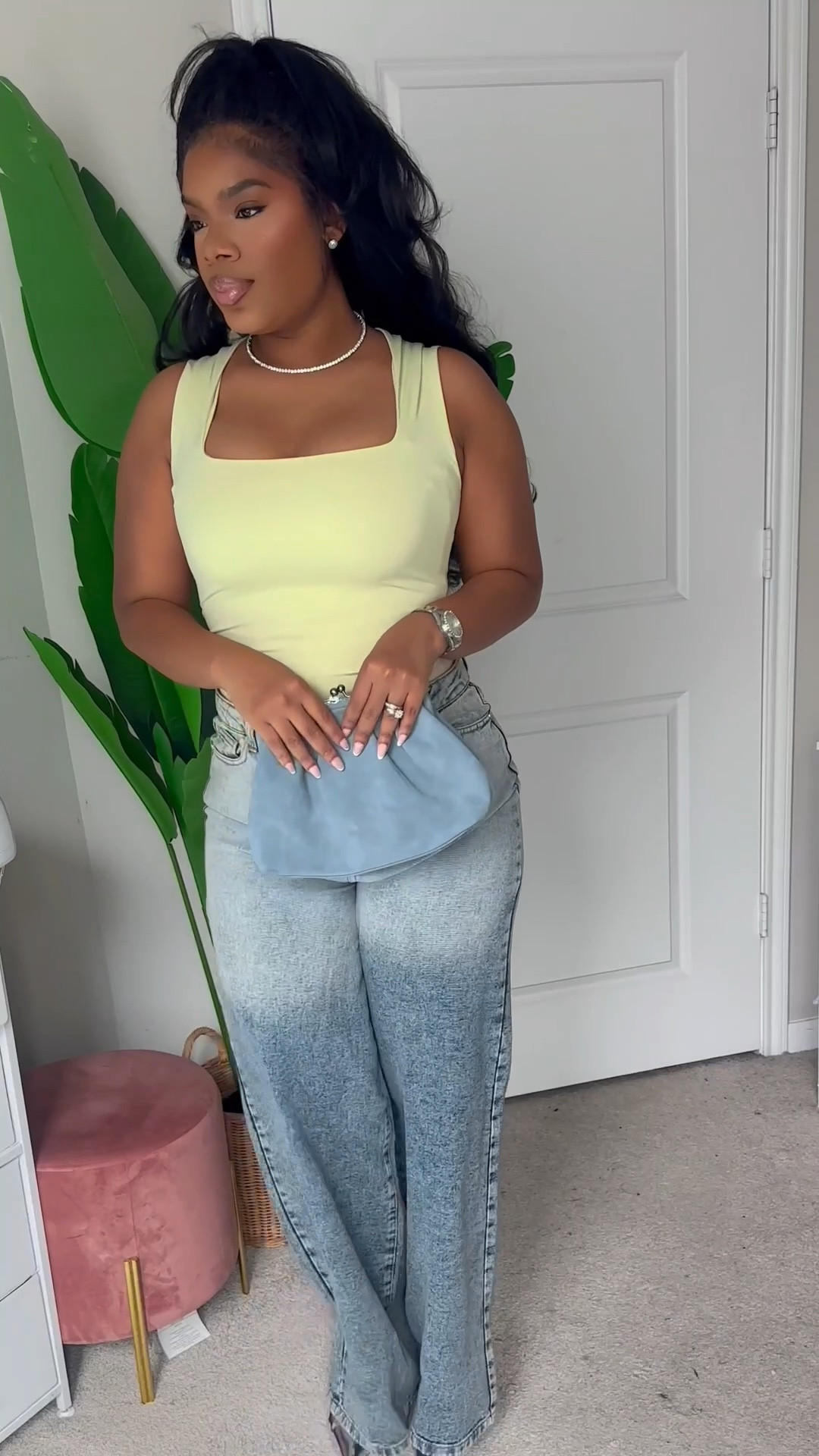 Wide leg ombré jeans! Minimal stretch. I recommend you size up for the perfect fit 🤍 

#LTKFindsUnder100 #LTKStyleTip