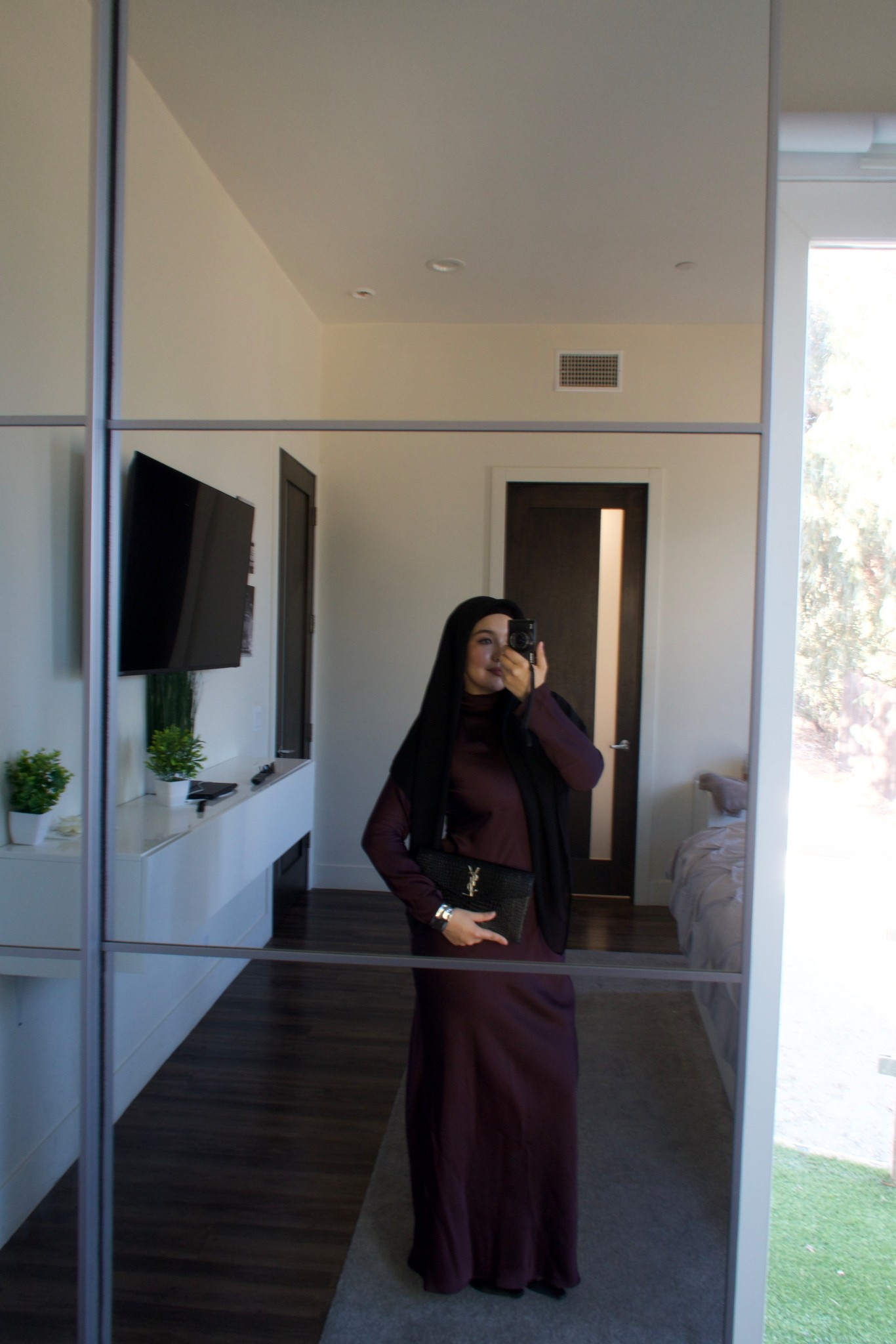 Wedding guest outfit
Date night outfit 
Burgundy dresses 

#LTKParties #LTKWedding #LTKSeasonal