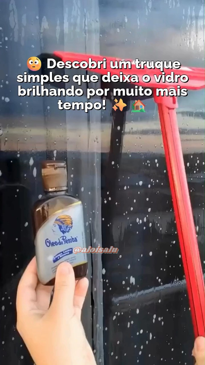 ✨ Quem diria que um produtinho tão simples faria tanta diferença no brilho dos vidros?
Depois que comecei a usar esse truque, minhas janelas ficam limpas por muito mais tempo e a limpeza ficou muito mais fácil. 😍
🛒 “Os produtos que usei estão aqui", "me perguntaram qual produto uso", "esse item mudou minha rotina" estão na minha LTK para quem quiser testar.
💾 Salve esta dica para fazer depois.
❤️ Curta se você ama uma casa limpa.
📤 Compartilhe com aquela amiga que adora truques de limpeza.
👇 Me conta: você já conhecia essa dica?
#LTKHome #LTKStyle #LTKCreator #HomeHacks #CleaningTips #CleaningHacks #CleanHome #HomeInspo #CasaLimpa #DicasDeLimpeza #TruquesDeLimpeza #Faxina #Achadinhos #AchadinhosParaCasa #ProdutosQueFuncionam
 

 #LTKpromo #LTKhome #LTKdicadeestilo