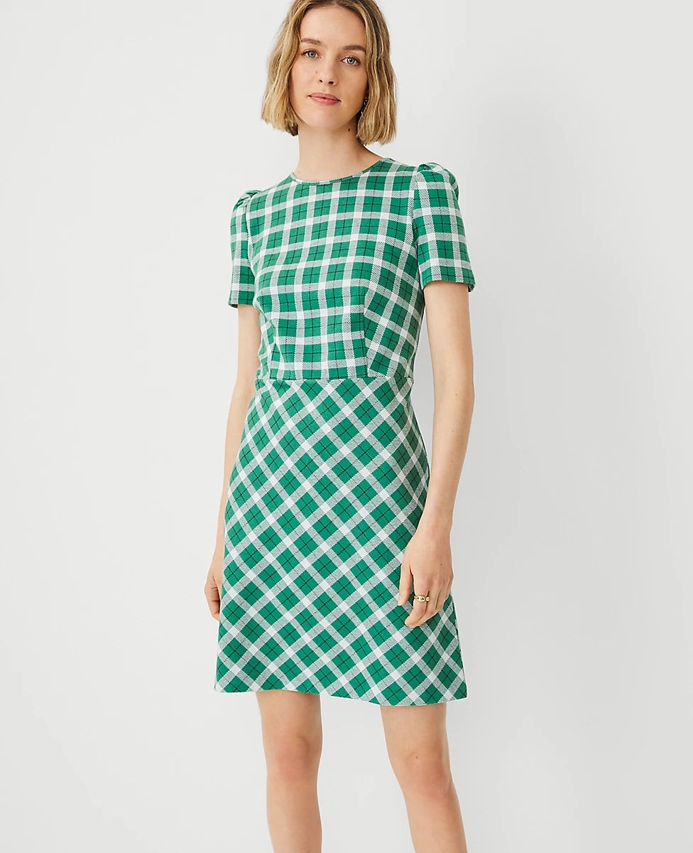 Petite Plaid Puff Sleeve Flare Dress | Ann Taylor (US)