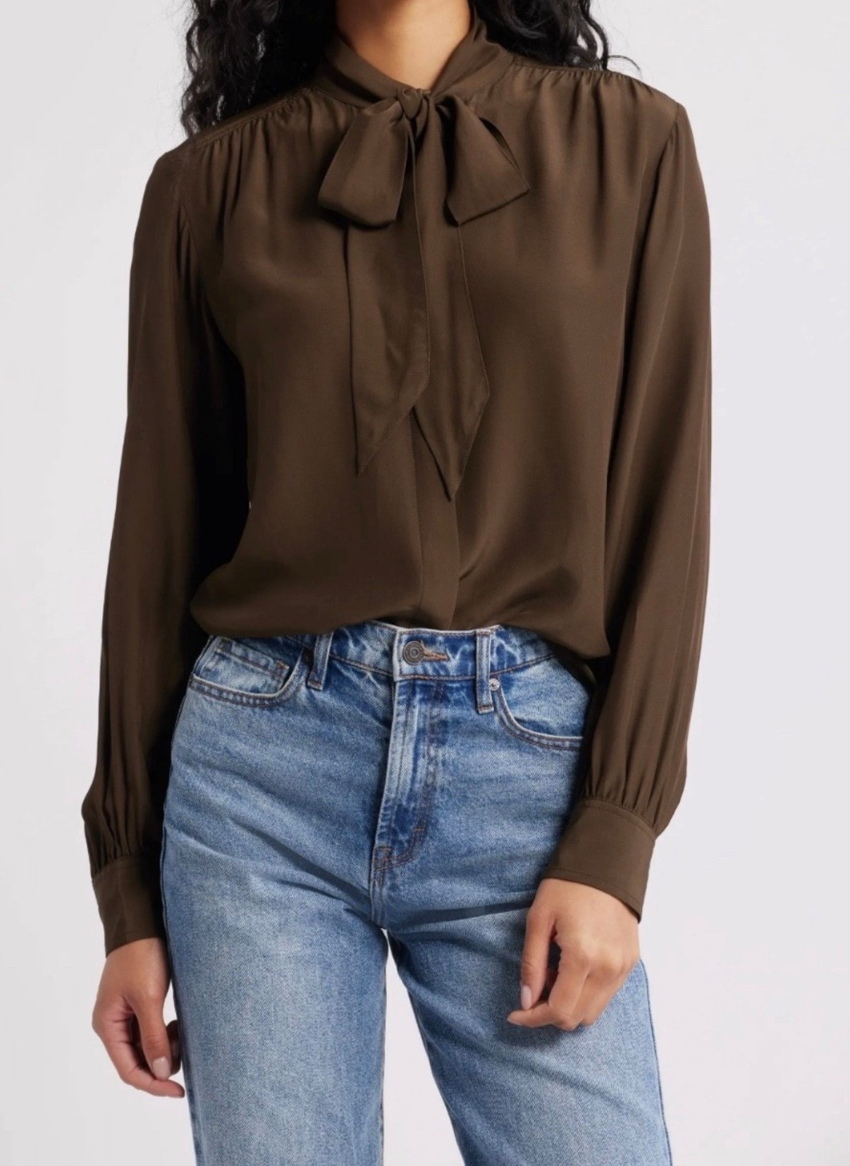 Fall outfit 
Brown jeans 
Wide leg jeans 
#ltkseasonal

#LTKStyleTip #LTKShoeCrush #LTKItBag