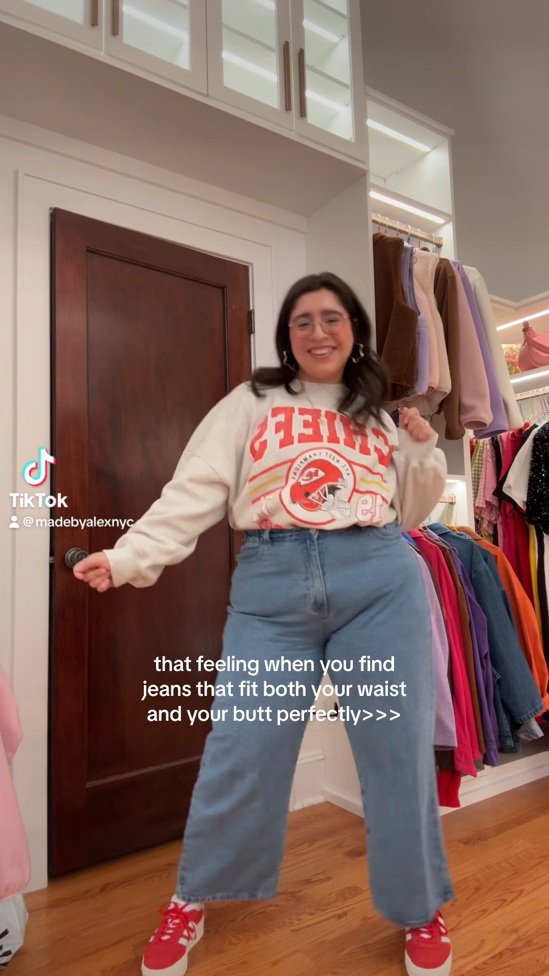 The best jeans for curvy girls!!
Wearing a large here! Could size down to medium for a closer fit but large is super comfy 

#LTKmidsize #LTKplussize #LTKfindsunder50