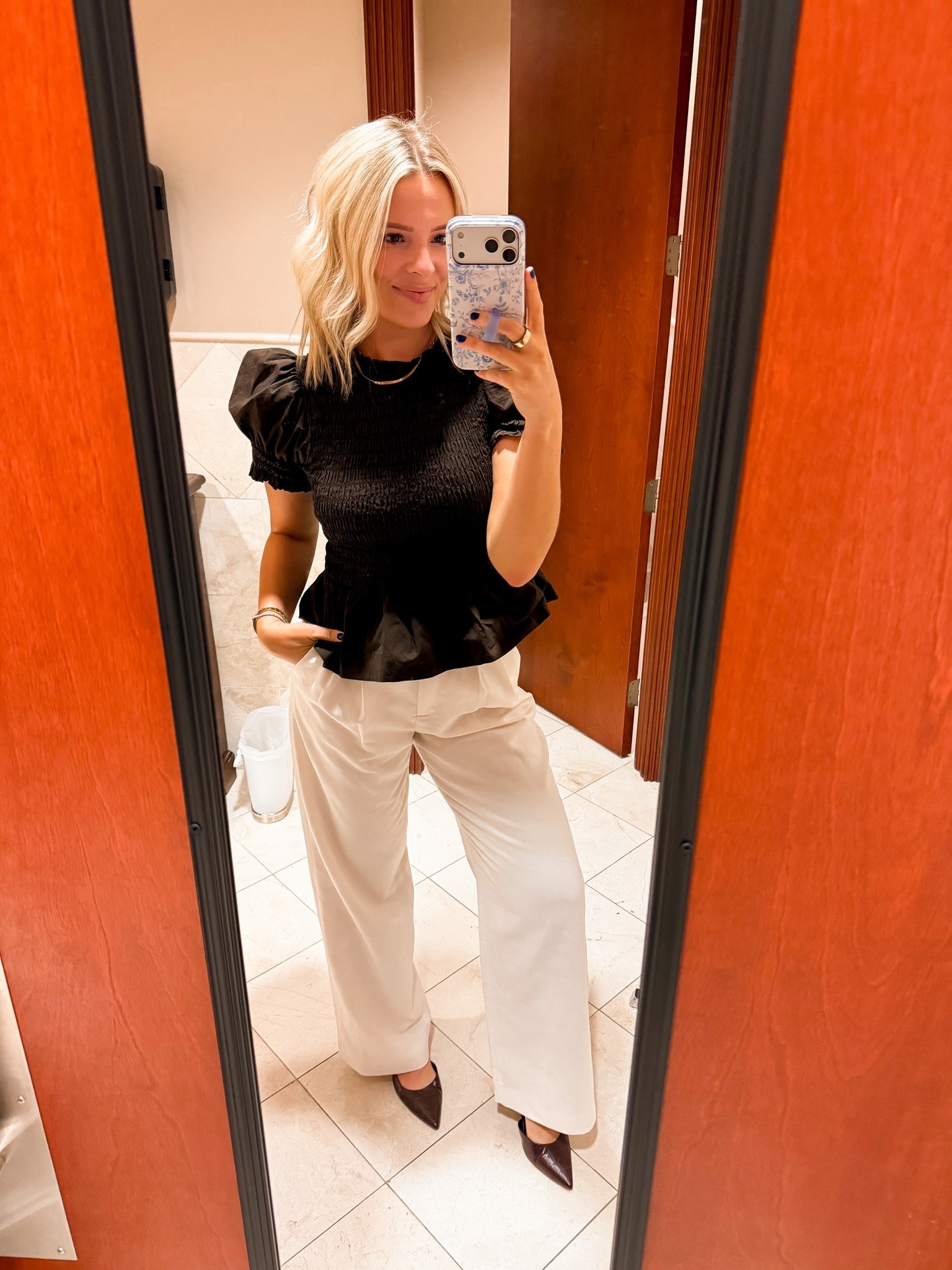 Today’s office outfit of the day - love these Abercrombie trousers. I am not a heels girl but these kitten heels are so comfy and such a good price point!

#LTKWorkwear