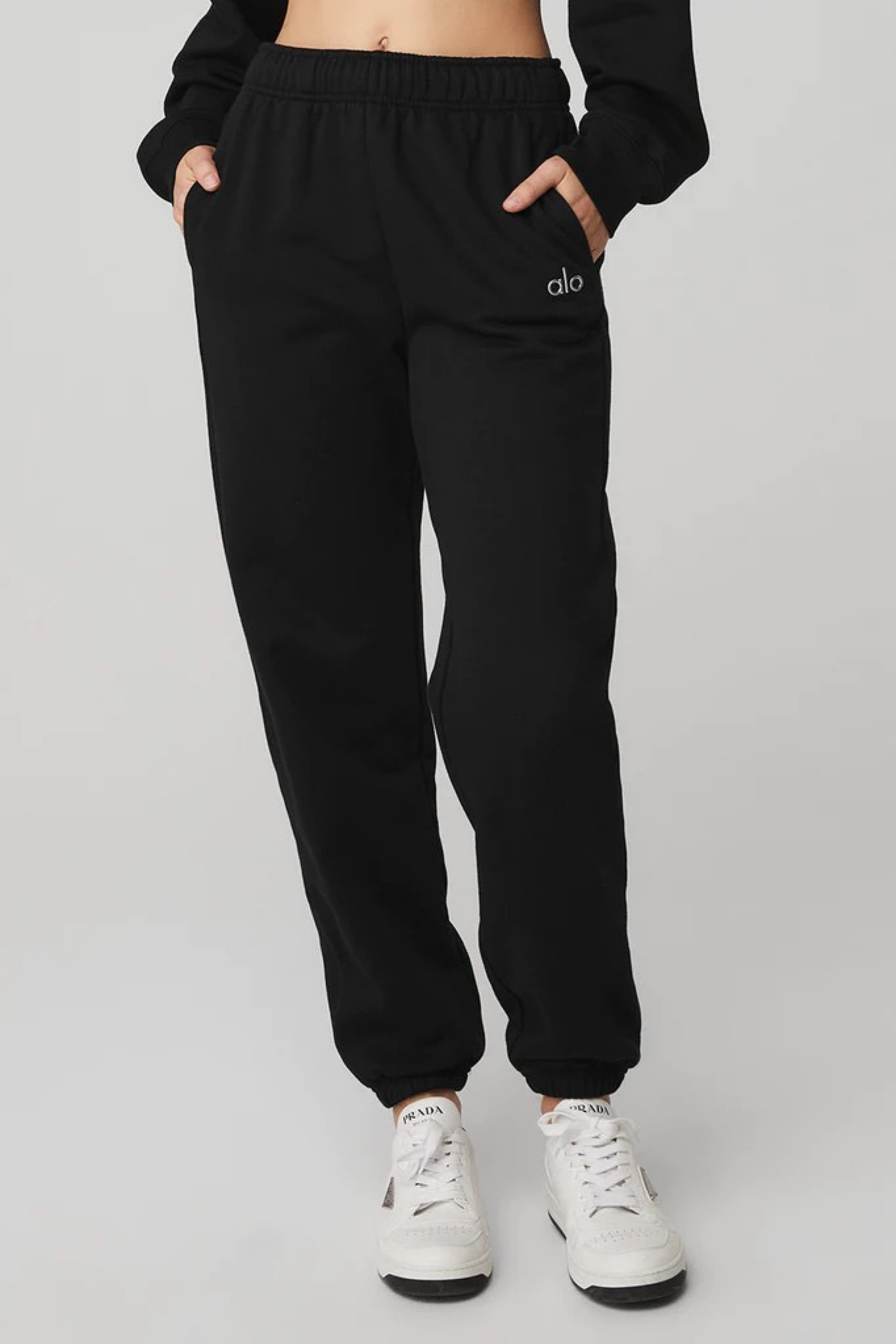 Alo Yoga black Accolade sweatpants 

#LTKFind #LTKGiftGuide #LTKSeasonal