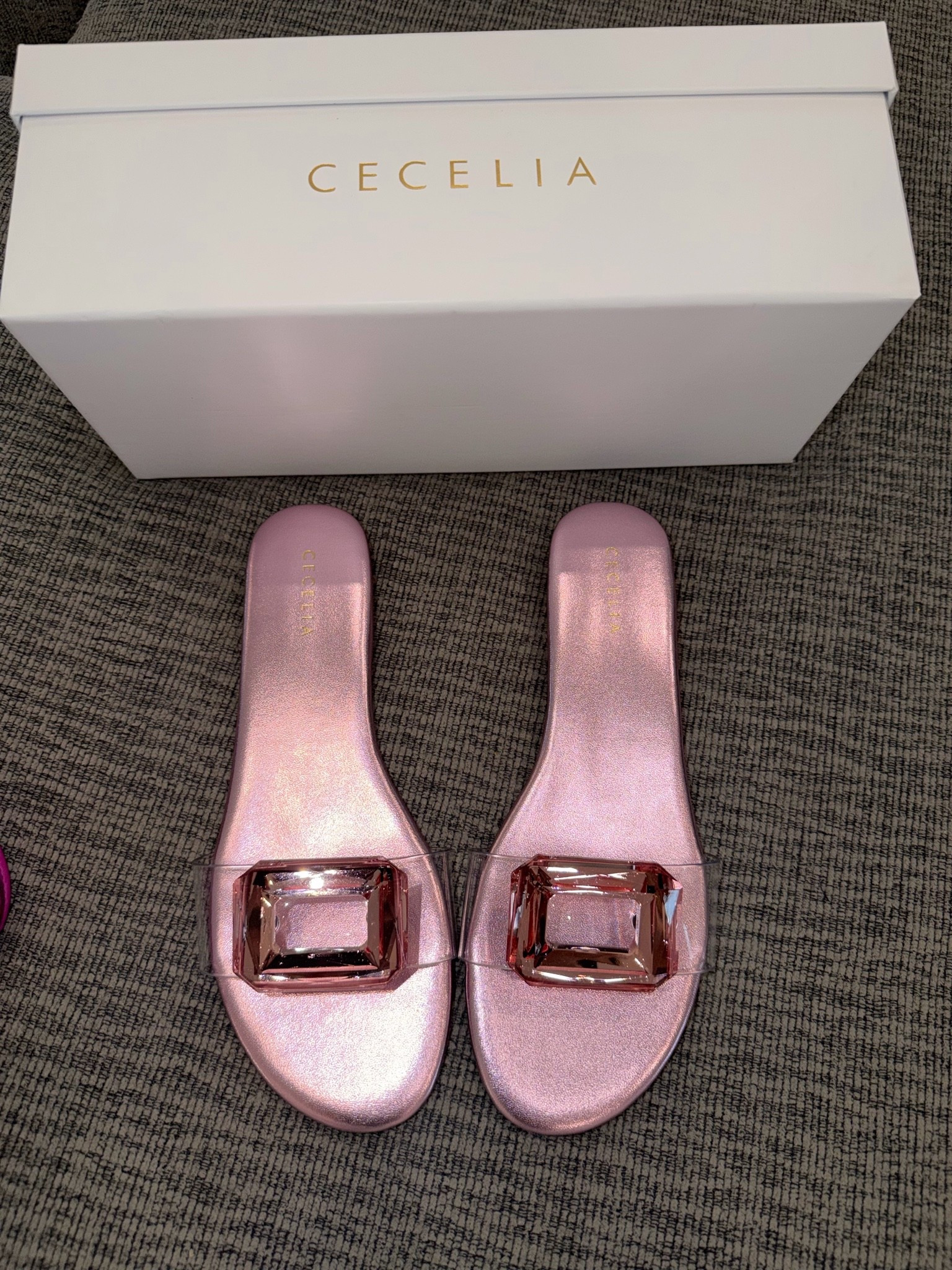 These sandals are so gorgeous

#LTKootd #LTKOver40 #LTKmomlife