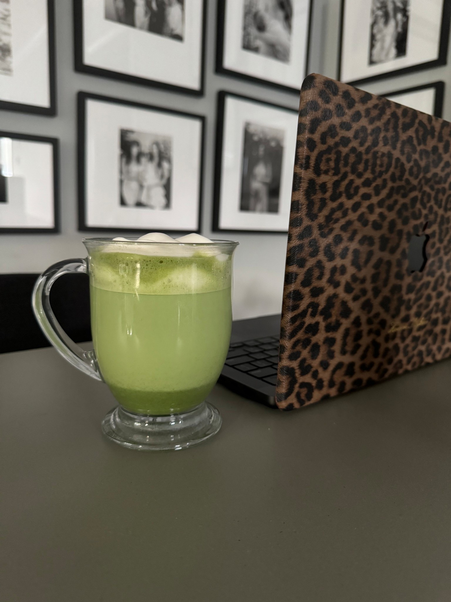 My laptop case 🖤🤎