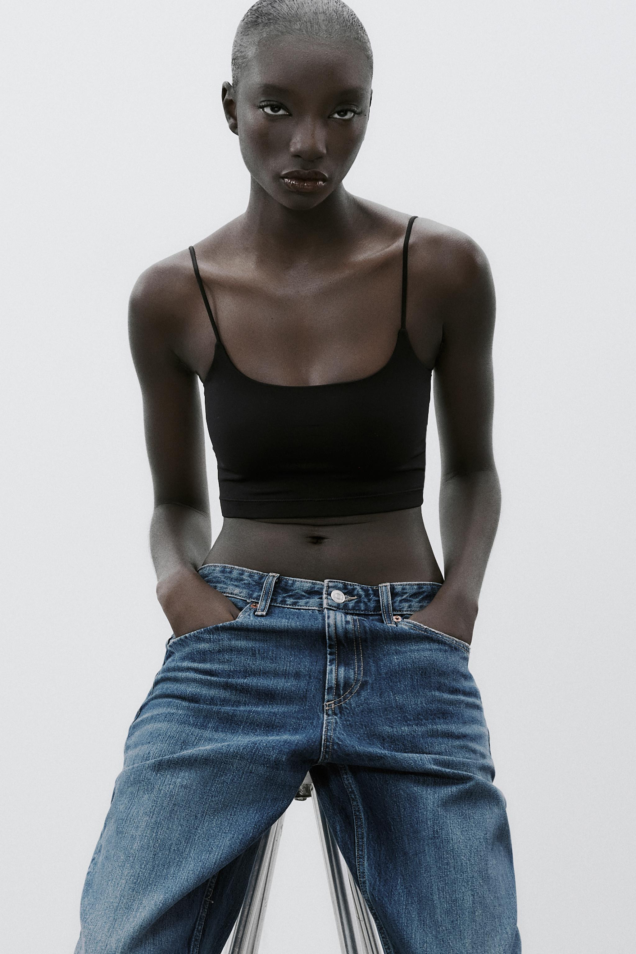 Crop top with a round neckline and thin straps. | Zara UK