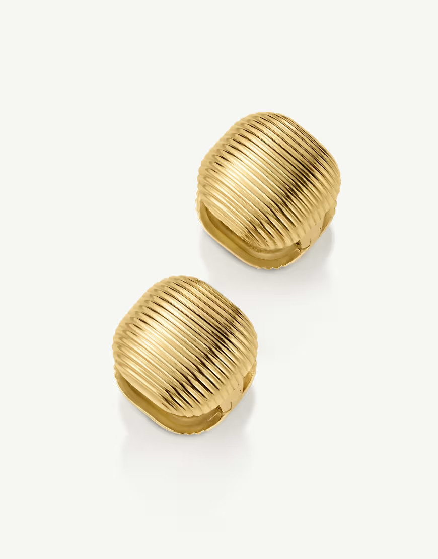 D. LOUISE Statement squares in gold | ASOS (Global)