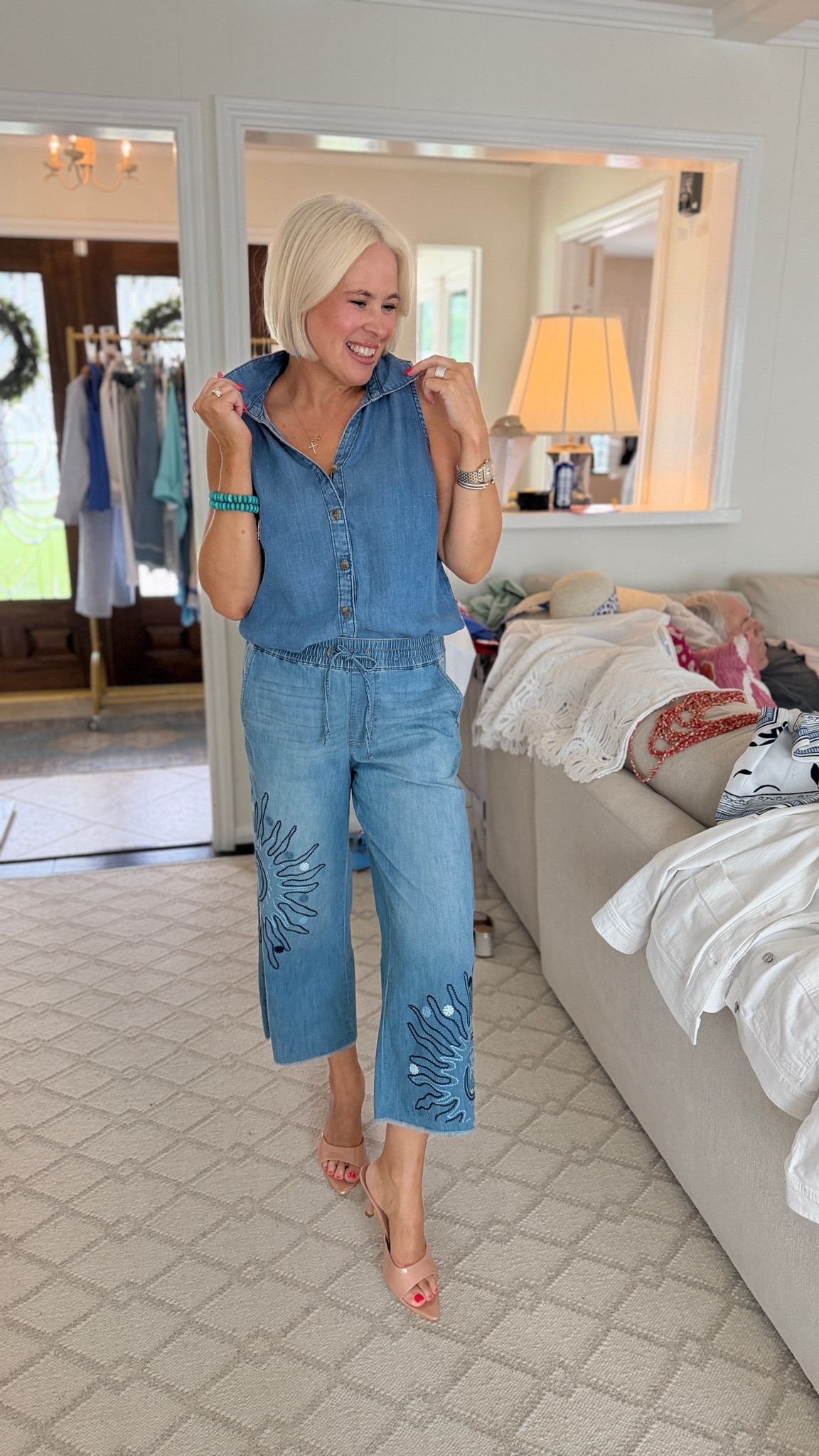 Obsessed with this look from Chicos!

#LTKootd #LTKgrwm #LTKOver40