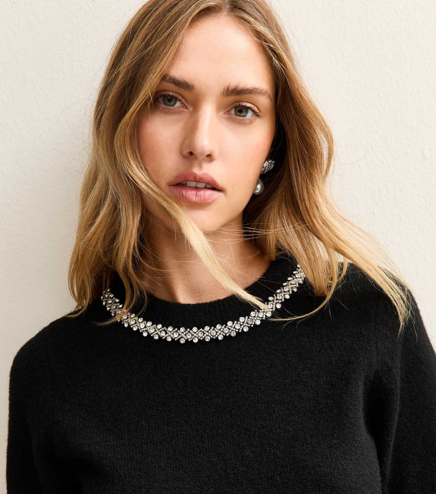 Black Embellished Neck Short Sleeve Top | New Look | New Look (UK)