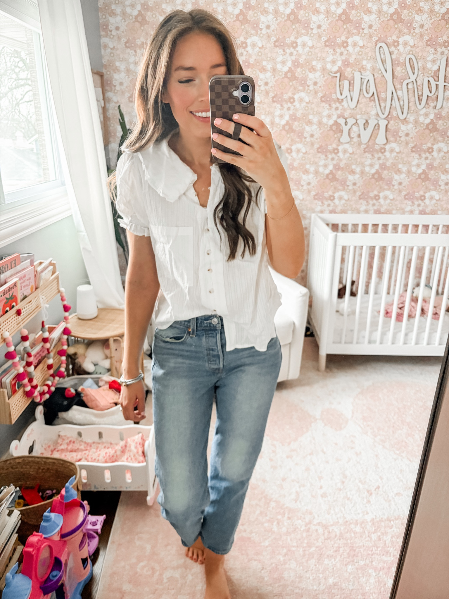 Summer outfit / jeans / white top

#LTKootd #LTKmomlife #LTKgrwm