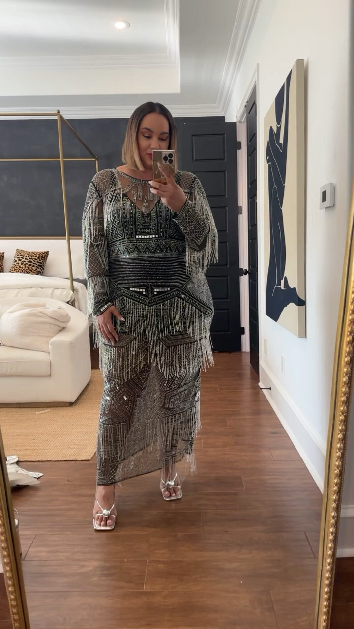 The most stunning and flashy evening dress from @asos Perfect for a wedding, birthday, great Gatsby party or New Years Eve

#LTKHoliday #LTKplussize