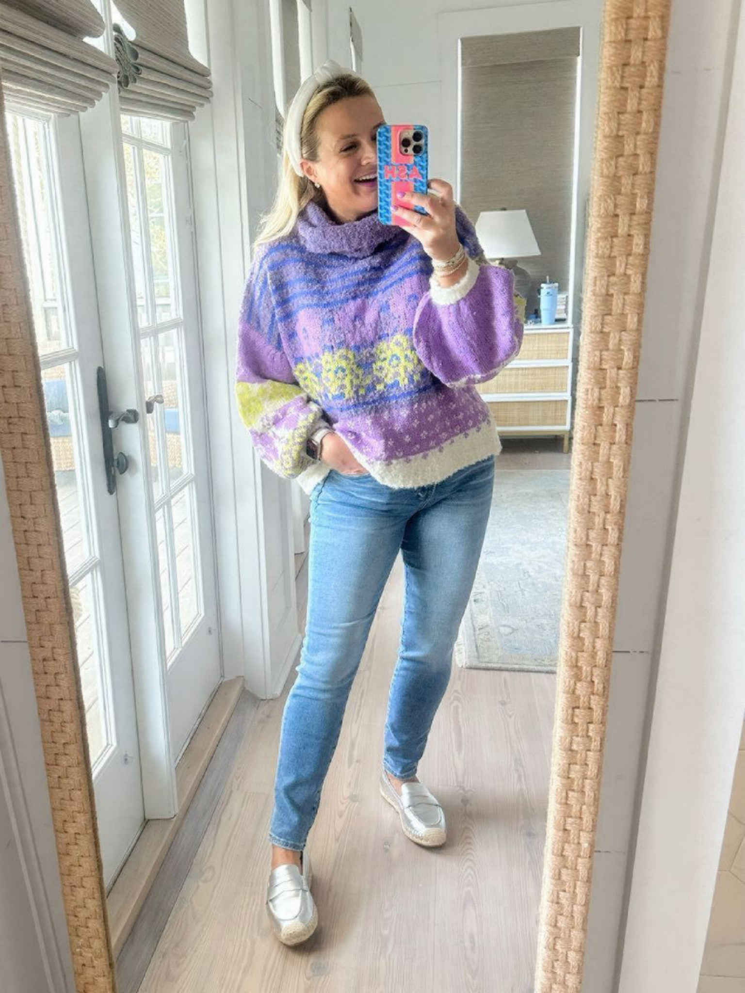 Super cute new skinny jeans from risen. Wearing the 26 and they are perfection. Sweater is a size small and so cute! Code FANCY10 for 10% off

#LTKfindsunder100 #LTKSeasonal #LTKstyletip