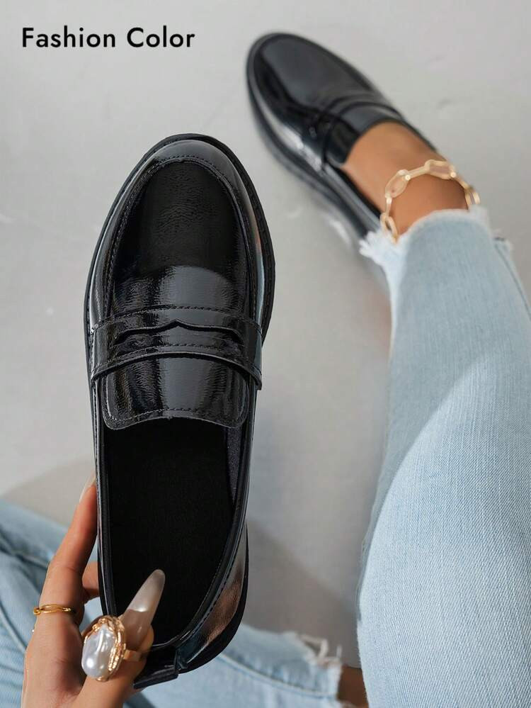 Women's Black Versatile Loafers, New Spring/Autumn Soft PU Leather Round Toe Slip-On Flats, Plus Size, British Style Work/Commute Shoes | SHEIN
