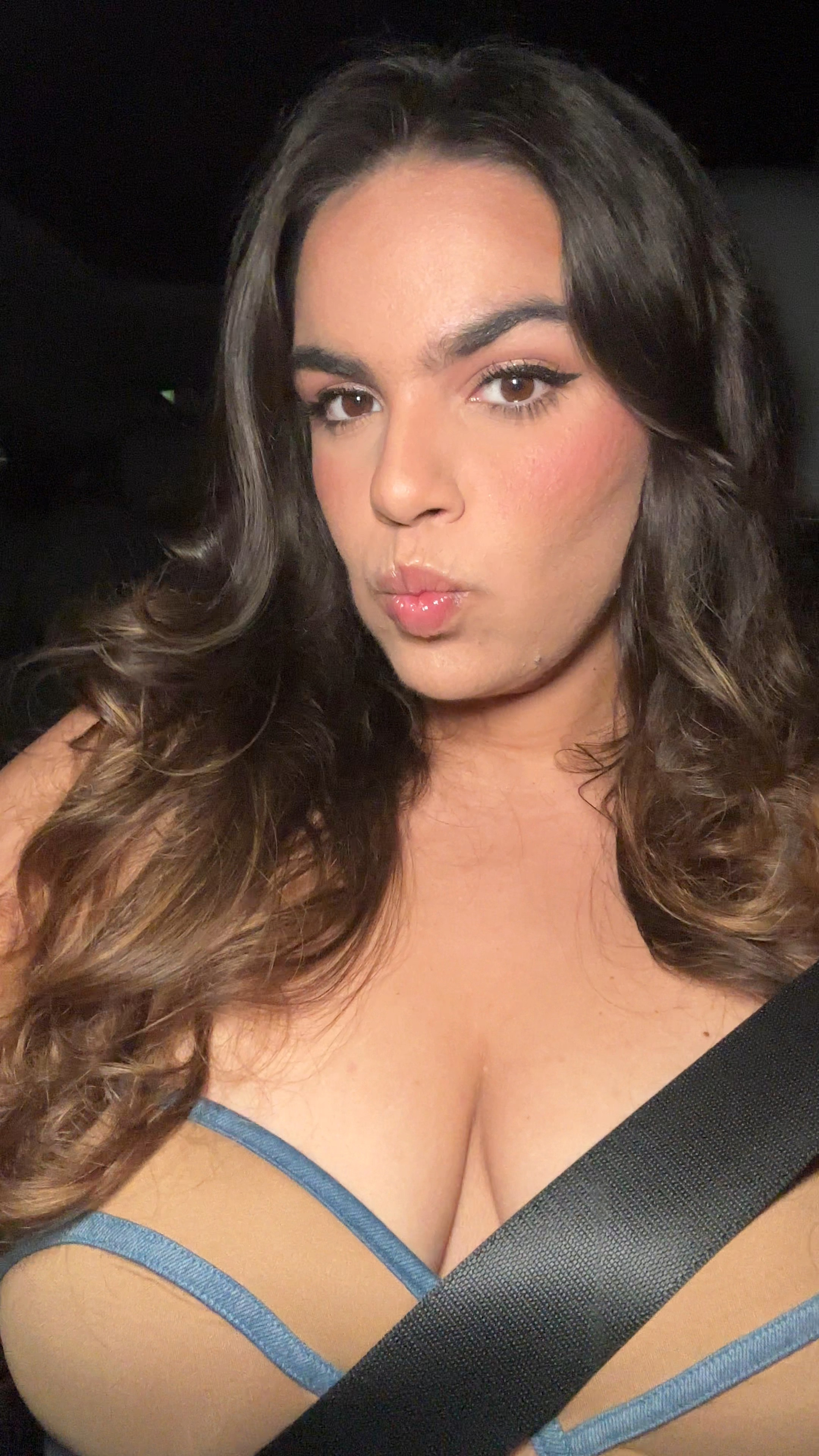 Make up that I’m obsessed with 😍


#LTKStyleTip #LTKBeauty