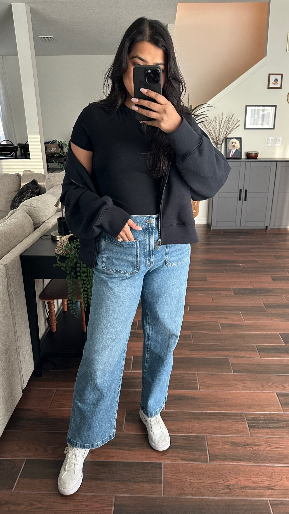 One of my go-to outfits to wear to a sporting event that’s not a Jersey or a team shirt — casual and comfortable! 

#LTKmidsize