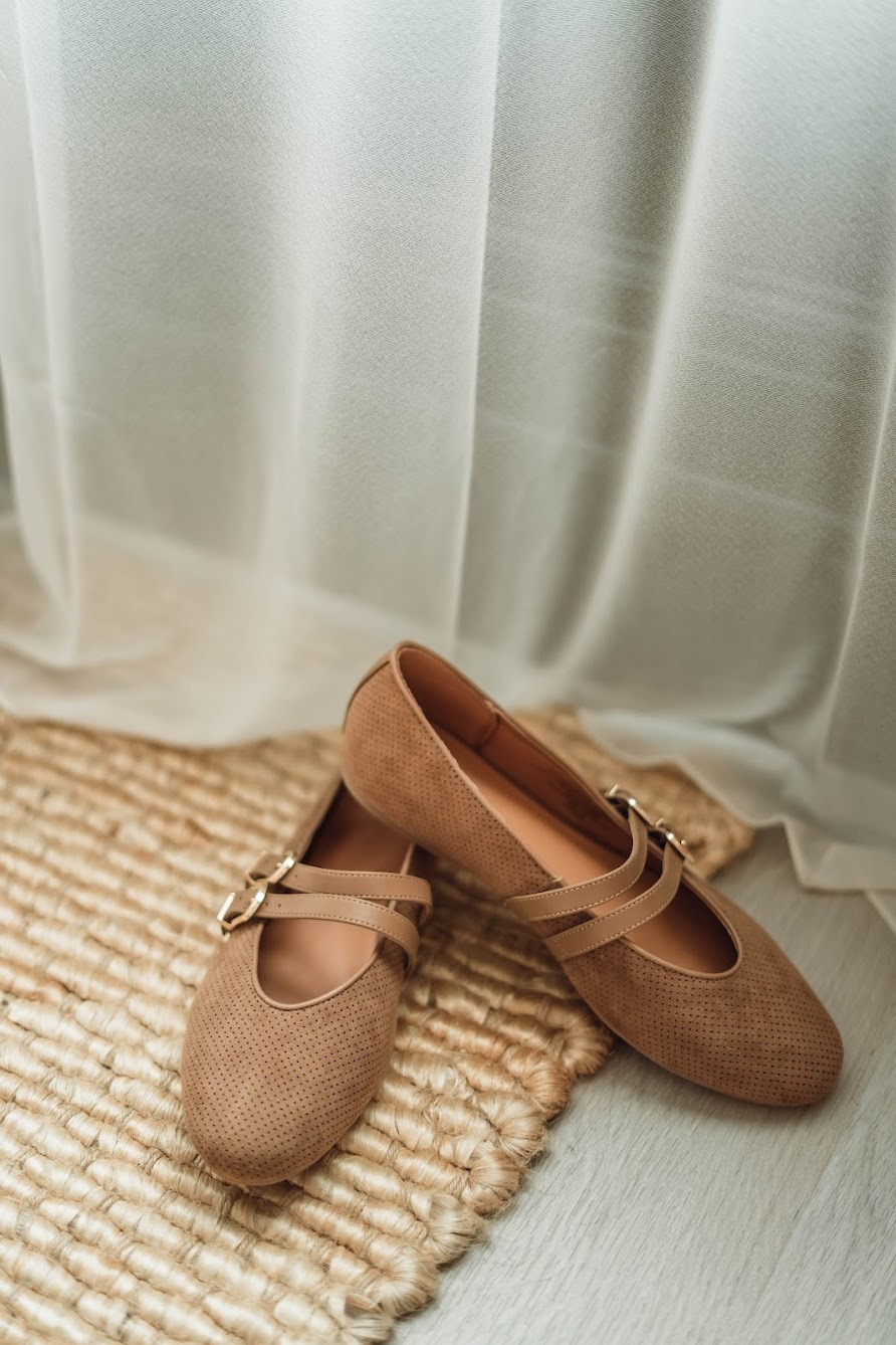 Ballet flats

Target fashion winter outfits shoes  footwear 

#LTKootd #LTKFindsUnder50 #LTKSeasonal