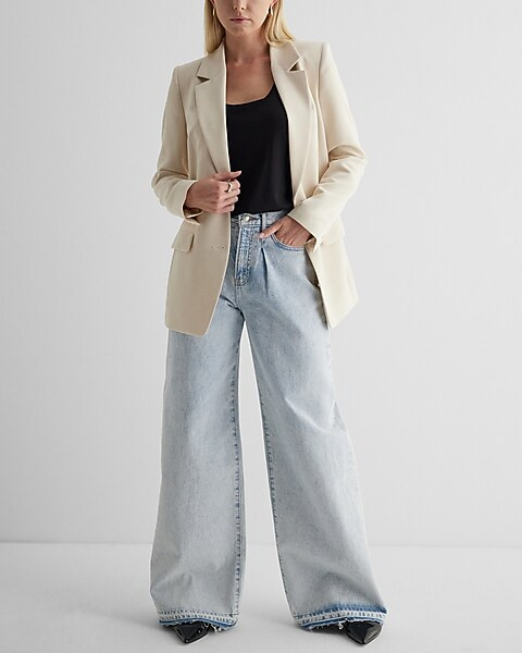 Super High Waisted Light Wash Pleated Baggy Wide Leg Jeans | Express